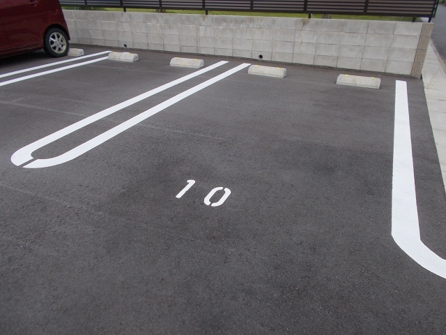 駐車スペースを借りる場合のイメージ図、駐車場番号も申請書に書きます。